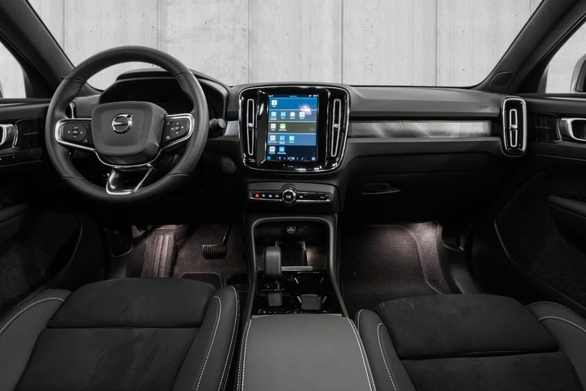 Bilde 5 av Volvo C40 Recharge Twin motor AWD VPUMPE KROK ACC PANORAMA H/K 360KAM LED KEYLESS