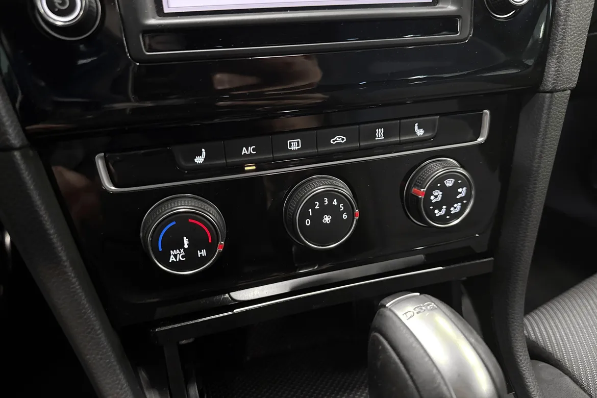 picture of a car