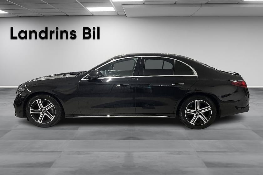 Bild 4 av Mercedes-Benz E 220 d 4MATIC Sedan AMG Line Premium