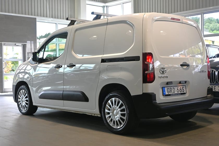 Bild 3 av Toyota ProAce City 1.5D 102hk 3-sits Värmare Kamera
