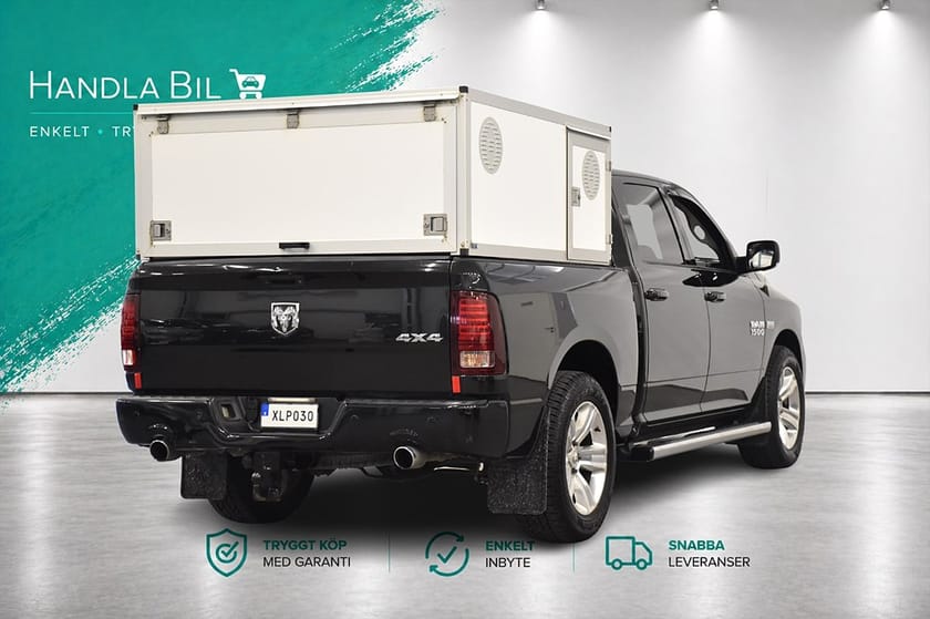 Bild 5 av RAM 1500 Crew Cab 5.7 V8 HEMI 4x4 Kåpa Alpine Skinn Rattv Moms Drag