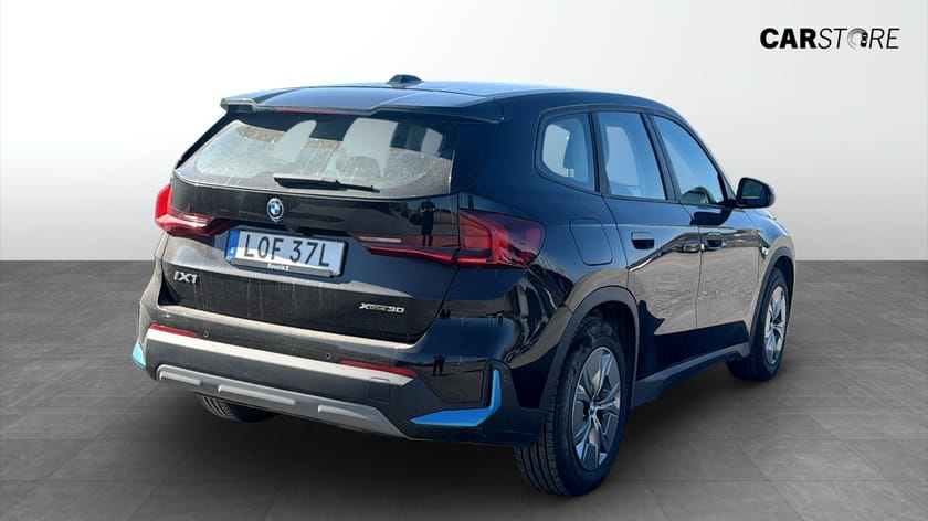 Bild 2 av BMW iX1 xDrive30 (306hk) DRAG / NAVI