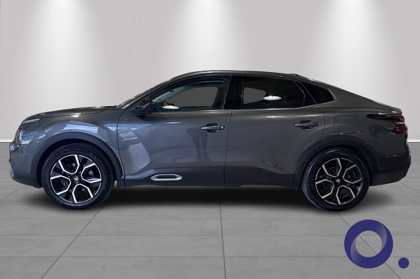 Bilde 2 av Citroën ë-C4 X Shine 136 hk/ Skinn / Massasje /