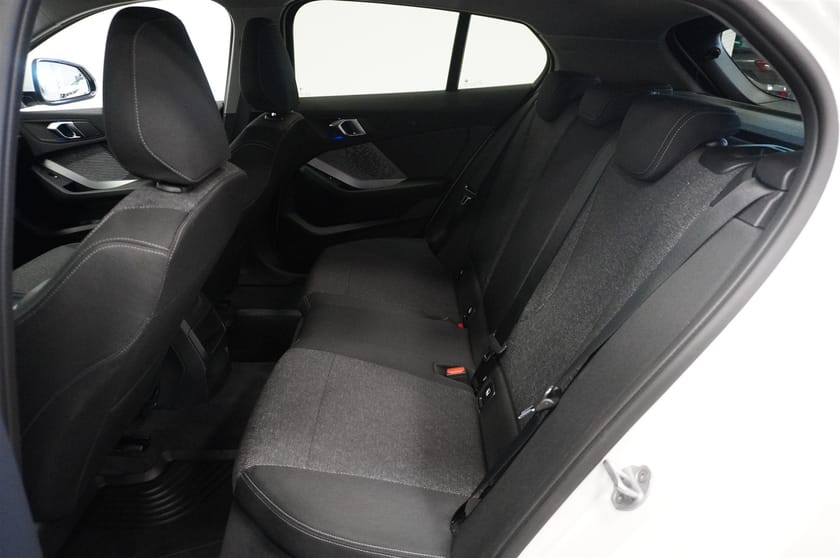 Bild 3 av BMW 120 Aut M Sport 18 Navi Rattvärme