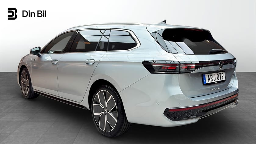 Bild 3 av Volkswagen Passat Variant eHybrid 272 DSG6 R-LINE