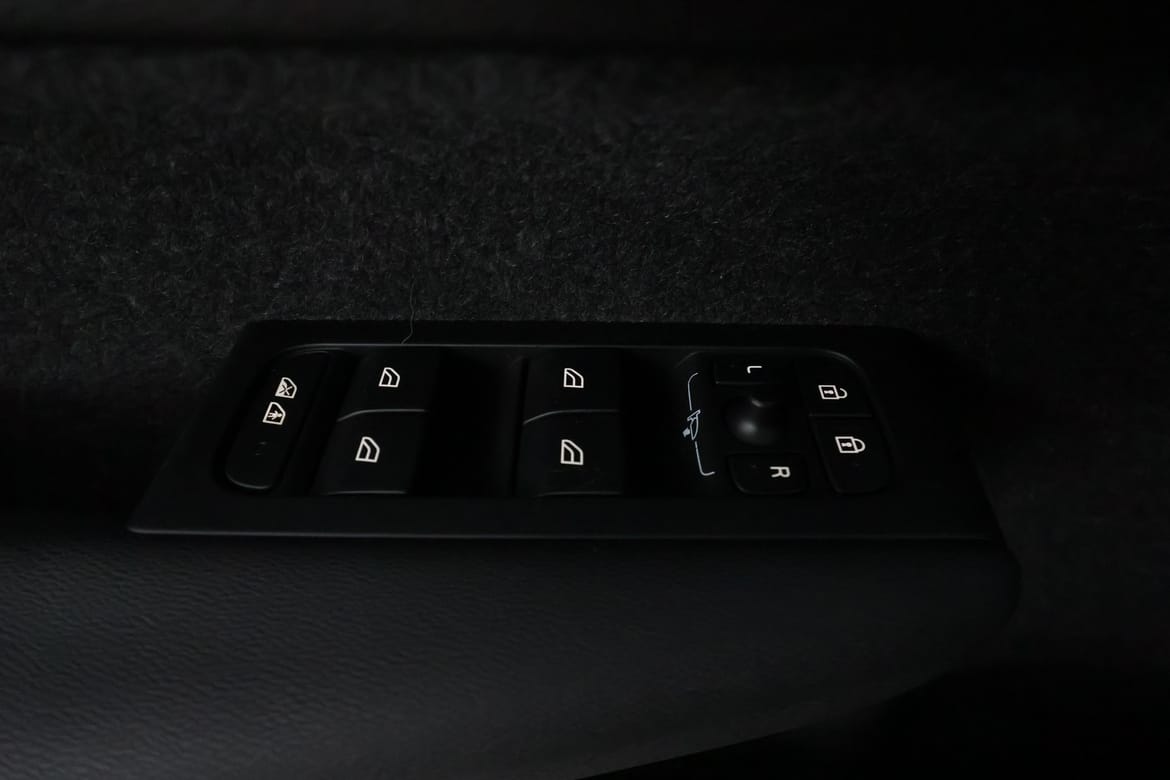 Volvo XC40 2023 - miniatyr 18