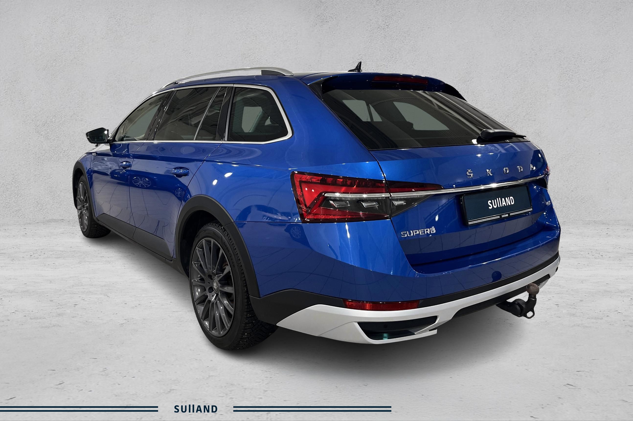 Thumnail bilde 2 av Škoda Superb Scout