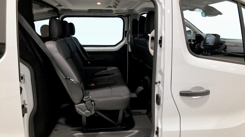 Bild 5 av Renault Trafic Passenger L2 GSR2 L2H1 150 hk Optimal familjebil!