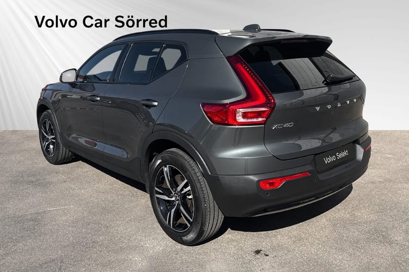 Bild 4 av Volvo XC40 B3 FWD Bensin Plus Dark