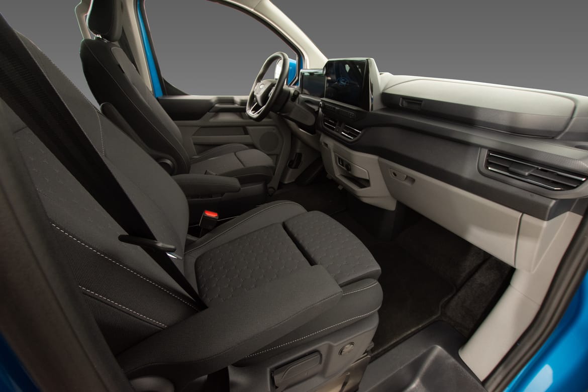 Ford E-Transit Custom 340 Combi 82.5 kWh, 218hk, 2025