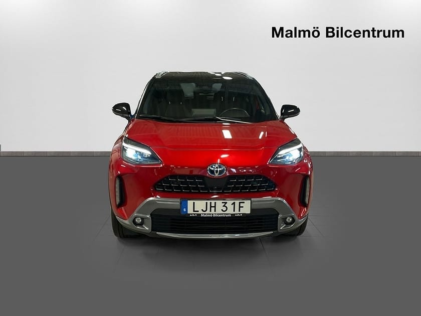 Bild 2 av Toyota Yaris Cross Hybrid AWD-i e-CVT Premiere Edition