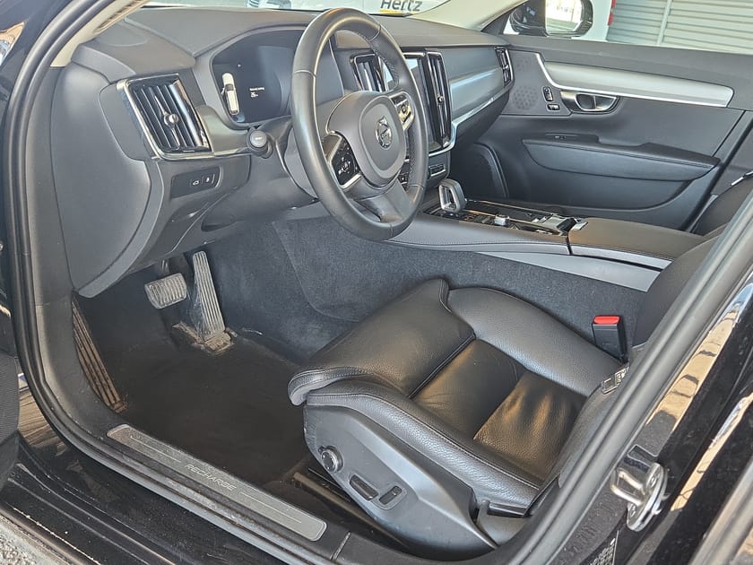 Bild 2 av Volvo V90 Recharge T6 Core Edition