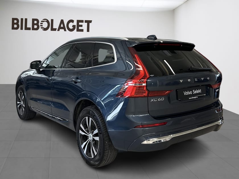 Bild 3 av Volvo XC60 T6 Core Edition | Dragkrok | Ljuspaket
