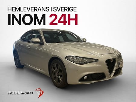 Alfa Romeo Giulia 2.2 180hk Kamera Navi Rattvärme Sensorer