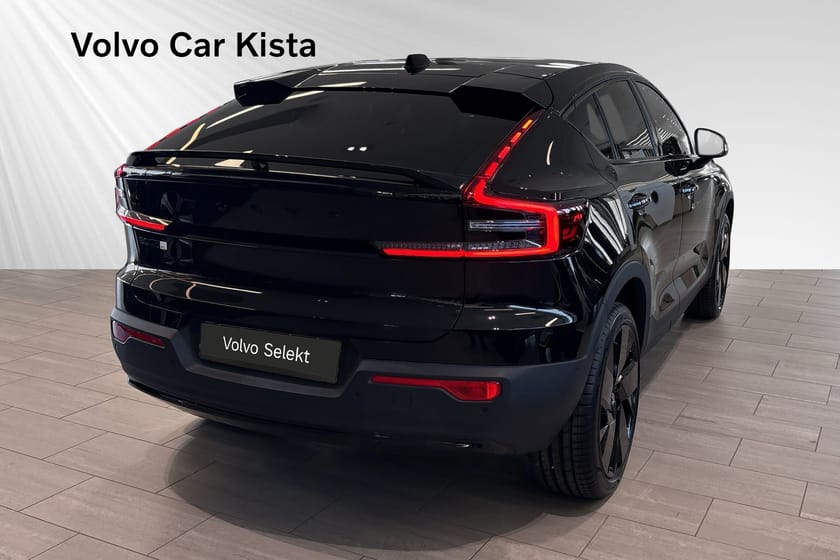 Bild 2 av Volvo EC40 Twin Motor Performance UltraBlack Pano 360Kamera