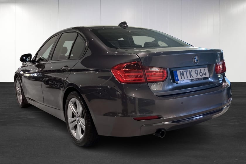 Bild 4 av BMW 318d Sedan Aut SportLine Drag