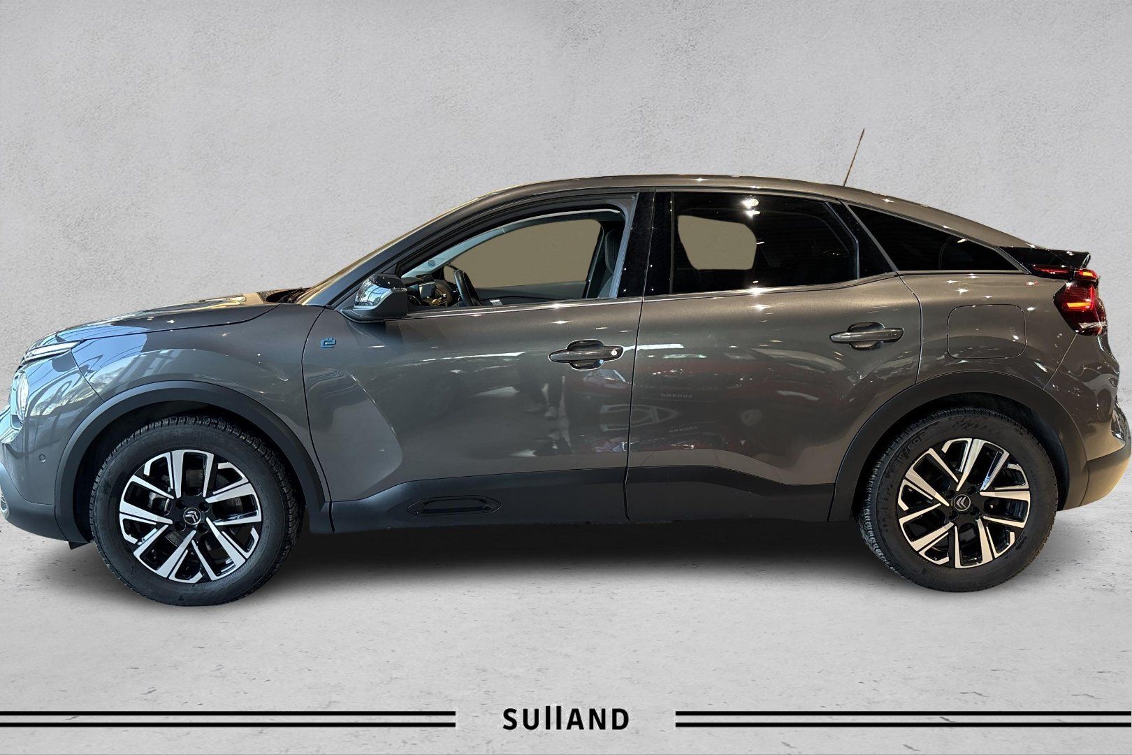 Thumnail bilde 1 av Citroën ë-C4