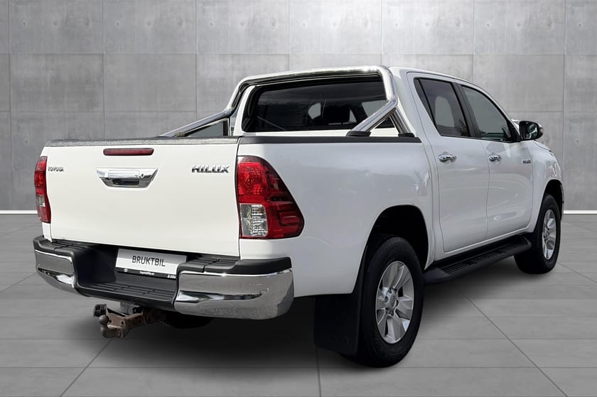 Bilde 5 av Toyota Hilux Dobbelcab 2,4 AWD, Manuell, Hvit