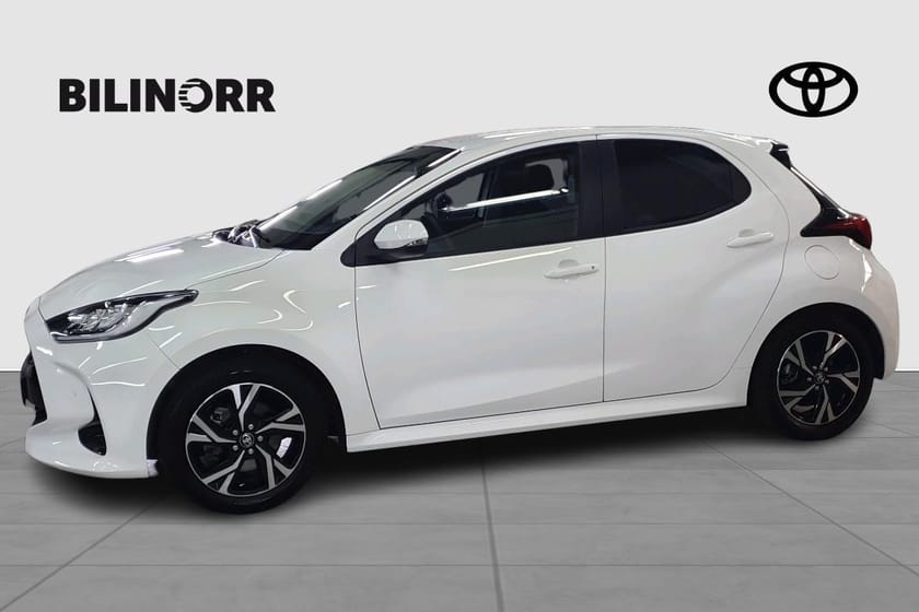 Bild 3 av Toyota Yaris Hybrid 115 Active Plus Säkerhetspaket | Vinterhjul | Motorvärmare |