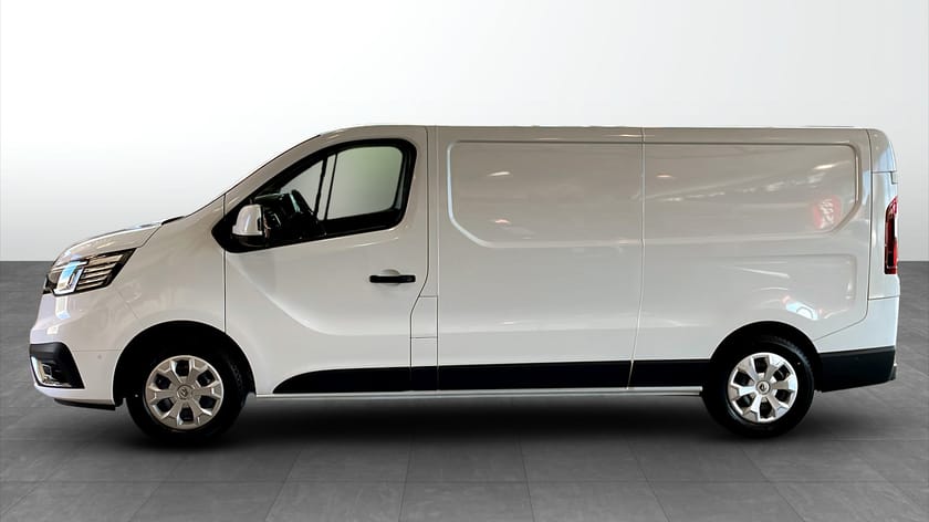 Bild 2 av Renault Trafic E-TECH Van L2H1 52kw Hedin Edition