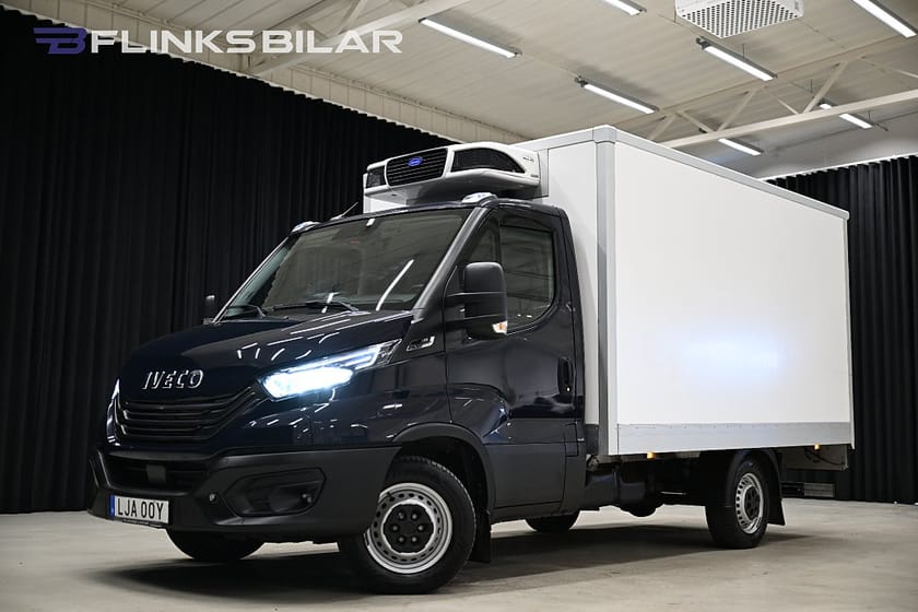 Bild 1 av Iveco Daily 35-140 Chassi Cab 136HK Automat|Volymskåp|Bakgavellyft|Kylbil|Nattkyla