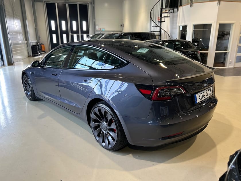 Bild 4 av Tesla Model 3 Performance AWD 513hk / Moms