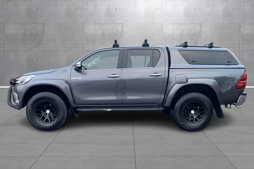 Bilde 2 av Toyota Hilux Dobbelcab D - Cab  AT 35 2,4 L SR + aut