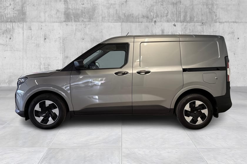 Bilde 2 av Ford E-Transit Courier Trend/Hengerfeste/2x Skyvedører/Kamera++