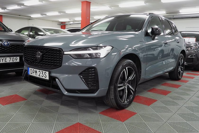 Bild 1 av Volvo XC60 Recharge T6 AWD Geartronic R-Design HUD Panorama