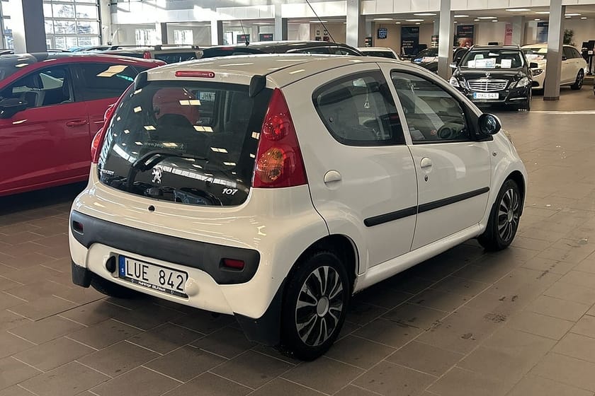 Bild 5 av Peugeot 107 5-dr 1.0 /NY-SERVAD /M-VÄRMARE  /SUPERDEAL Fr 3,95%