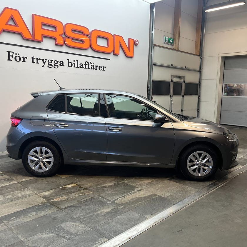 Bild 3 av Škoda Fabia Skoda 1.0 MPI 80HK Carplay Backkamera Värmare