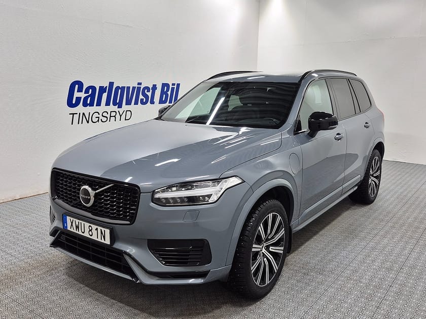 Bild 1 av Volvo XC90 7-seater T8 Recharge R-Design plug in 7-sits 456HK 4x4 Panorama