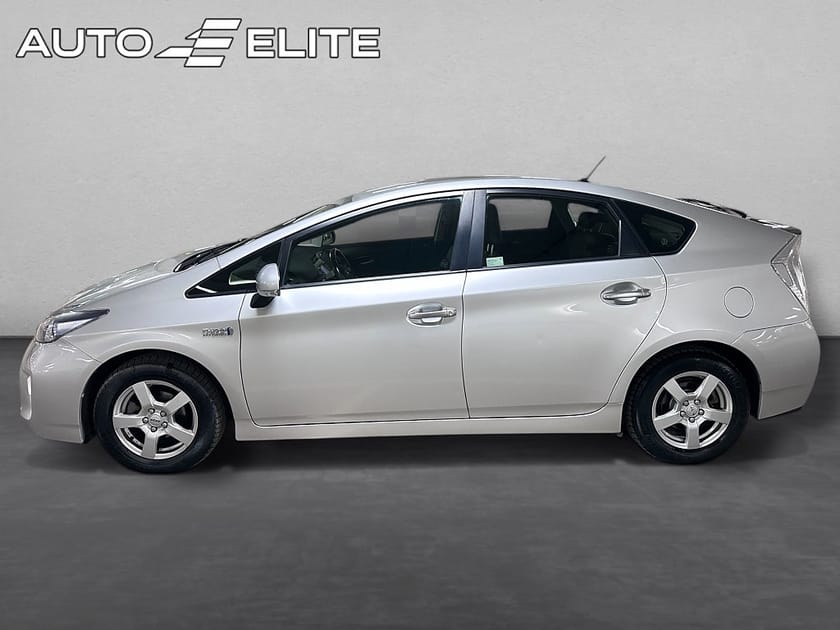 Bild 2 av Toyota Prius Plug-in Hybrid HYBRID|1.8 VVT-i|CVT|NYBESIKTAD|GPS|HUD|P-SENS