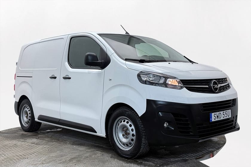 Bild 5 av Opel Vivaro-e Skåpbil 50 kWh L1 Business CCS Drag 3-sits Delläder Nav CarPlay