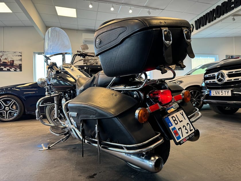 Bild 4 av Harley-Davidson Road King Classic 1.4 Twin Cam 88 Farthållare