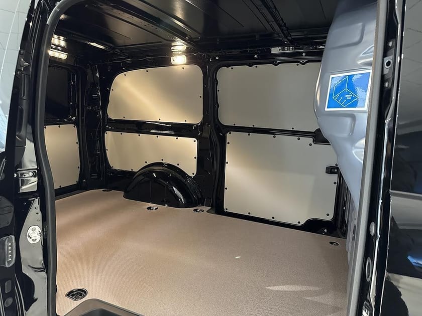 Bild 5 av Mercedes-Benz Vito 116 CDI 4x4 3.0t Pro)