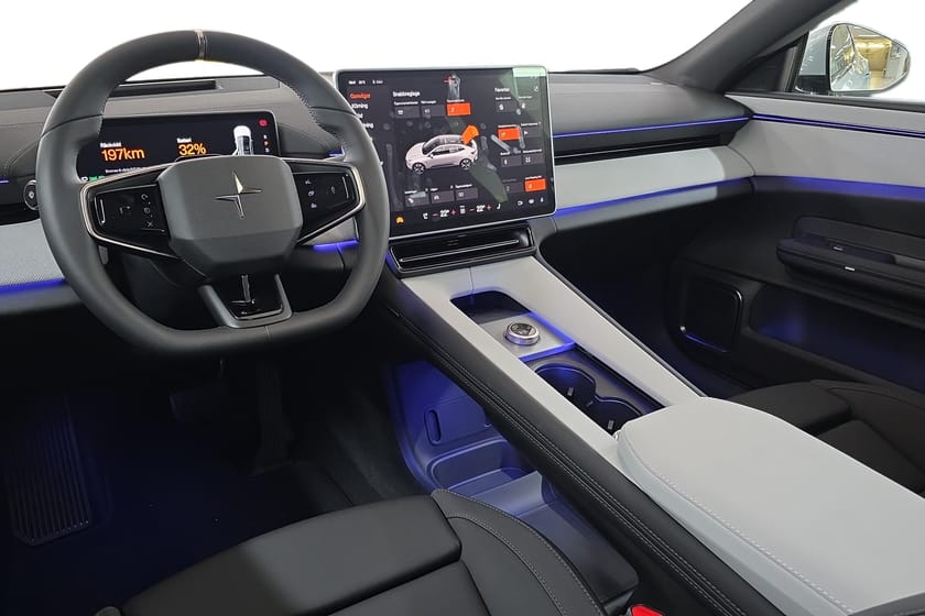 Bild 2 av Polestar 4 Long Range Single Motor motor/Plus Pack/Pilot Pack/Panorma