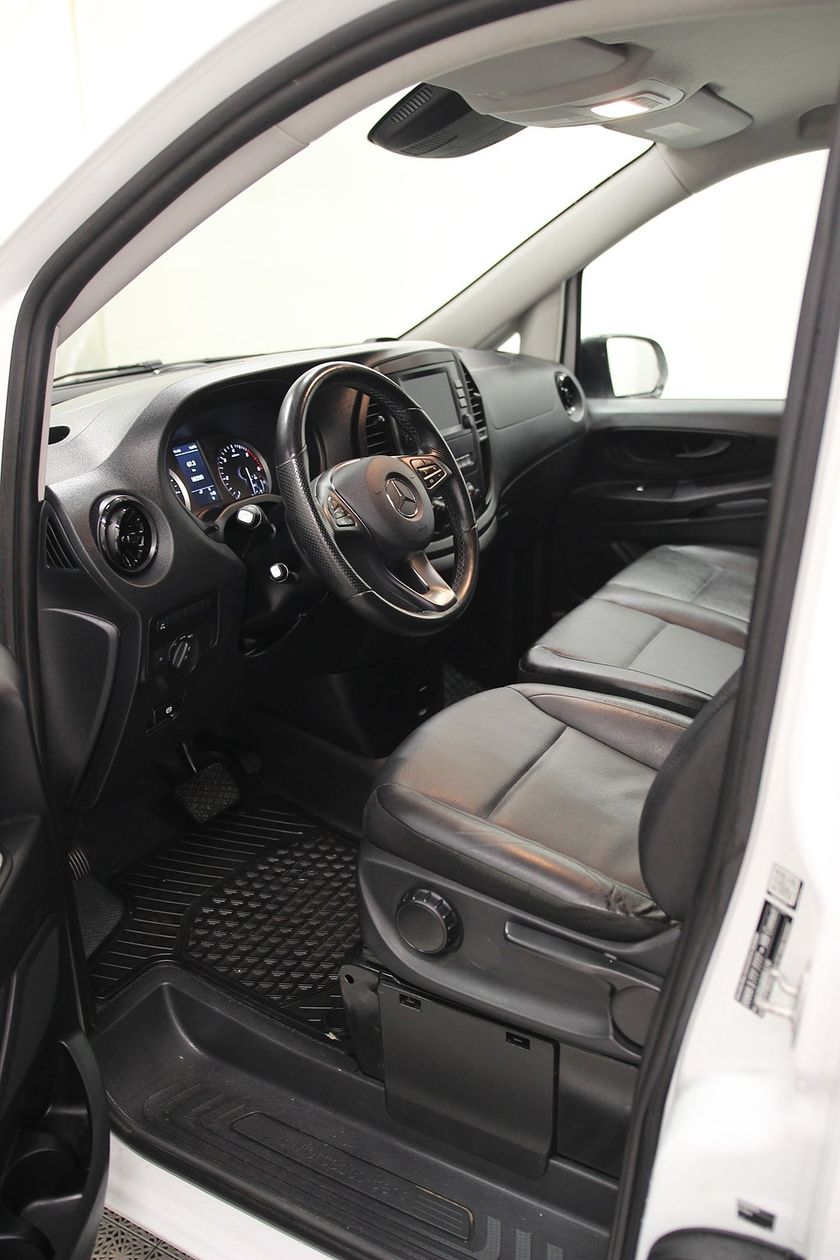 Bild 2 av Mercedes-Benz Vito 116 CDI 2.8t LÅNGT SKÅP 163HK Navi Aut