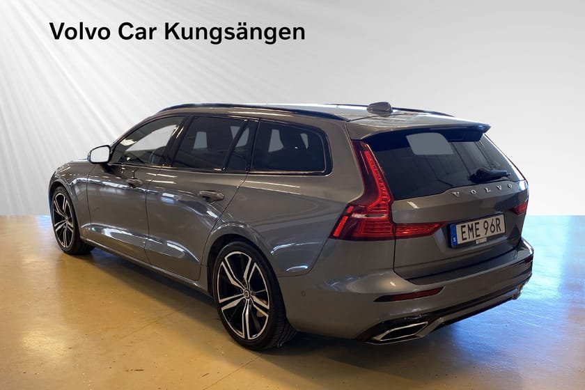 Bild 4 av Volvo V60 D4 R-Design 360 H/K CARPLAY