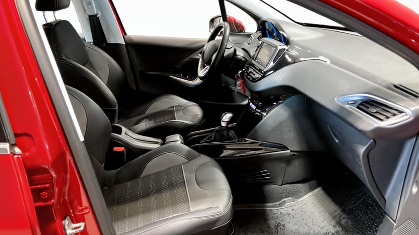 Bild 3 av Peugeot 2008 1.2 Puretech 110