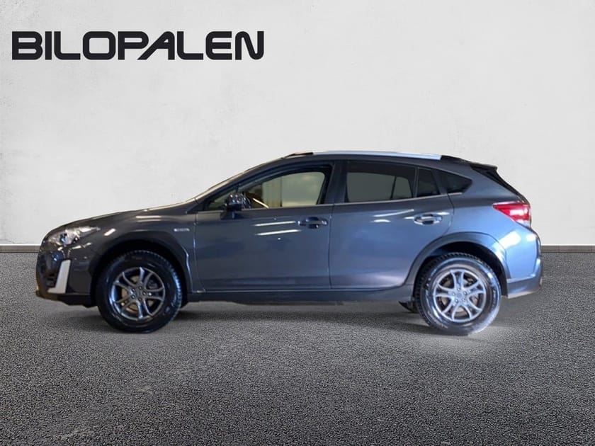 Bild 2 av Subaru XV e-Boxer XFuel AWD/ Låg skatt/ Vinterhjul