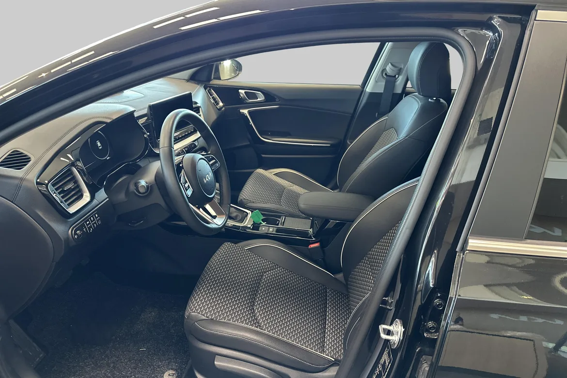 picture of a car