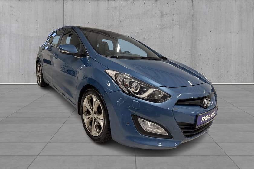 Bilde 3 av Hyundai i30 5-dørs 1,6L 110hk, Soltak, rattvarme, Maneull