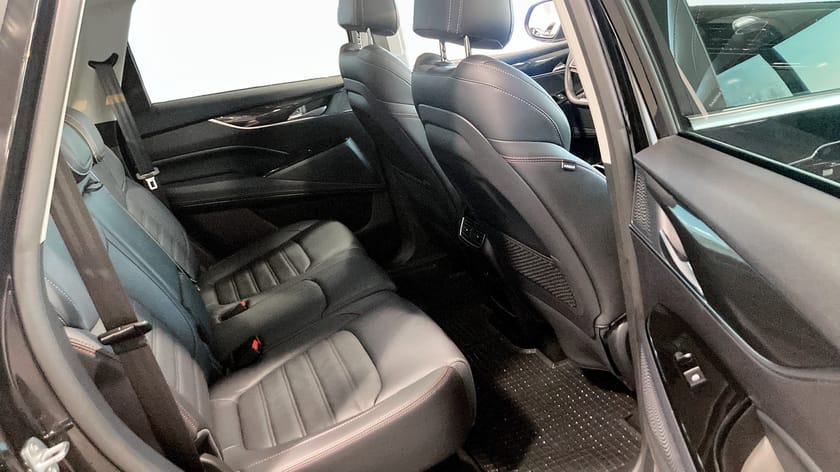 Bild 5 av Maxus Euniq 6 Laddkort värde 15.000kr ingår