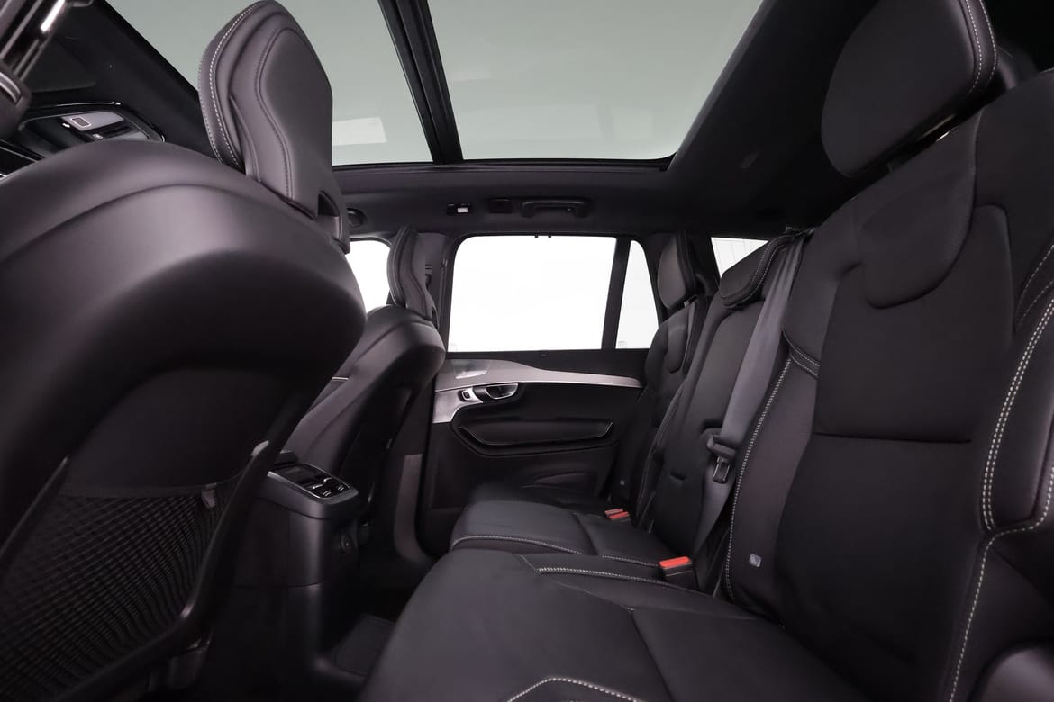 Volvo XC90 2023 - miniatyr 10