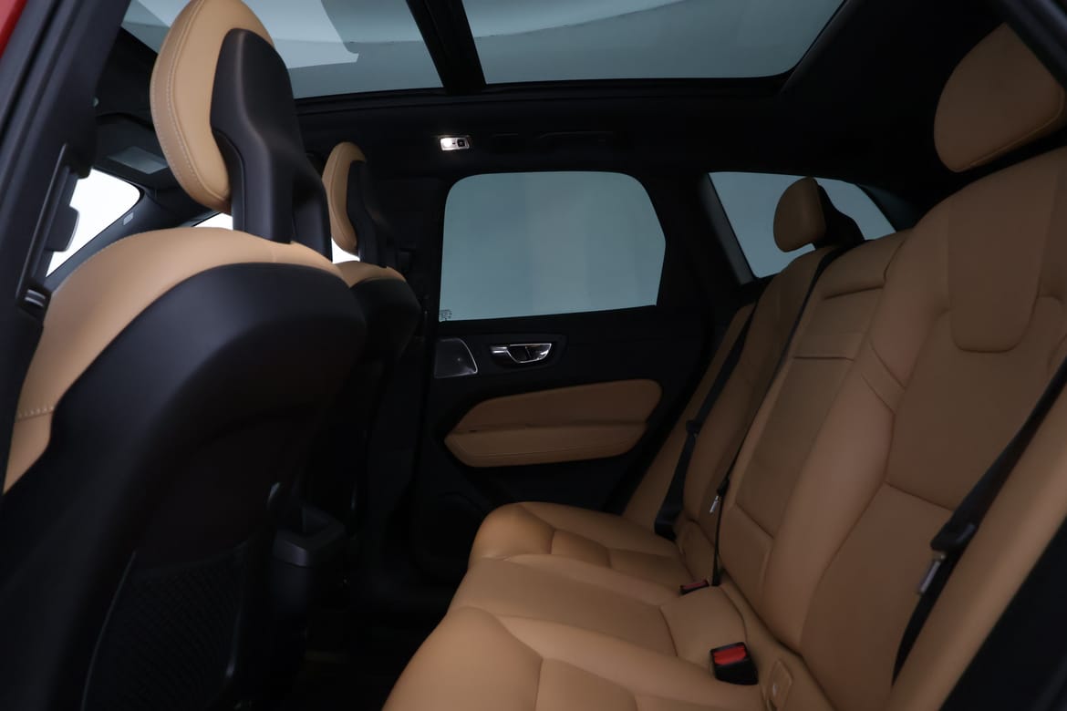 Volvo XC60 2018 - miniatyr 10