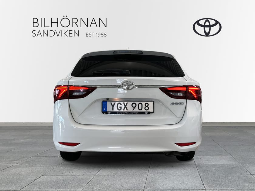 Bild 4 av Toyota Avensis Kombi 1,8 Touring Sports Active Plus Vinterhjul Motorvärmare