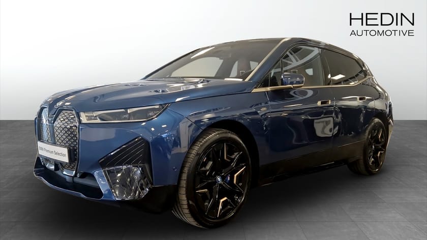 Bild 1 av BMW iX M60 M lättmetallfälgar, Skye lounge, Soft Close, Titanbronze list, Tonade rutor