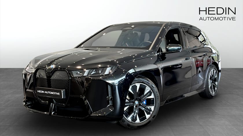 Bild 1 av BMW iX xDrive60 Fully charged, M-sport, Comfort, Drag