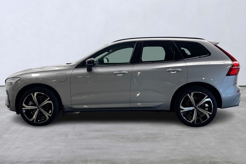 Bild 2 av Volvo XC60 T6 Plus Dark Edition